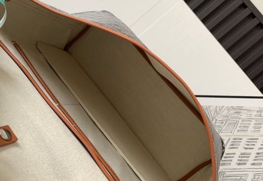 A011 Goyard 202503200010