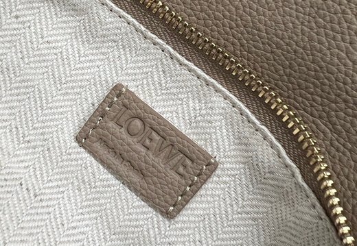 A016 Loewe 202503200001