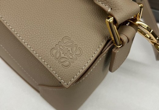 A016 Loewe 202503200005