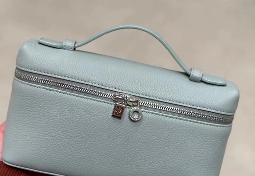 A012 Loro Piana 202503200006