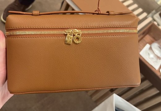 A012 Loro Piana 202503200019