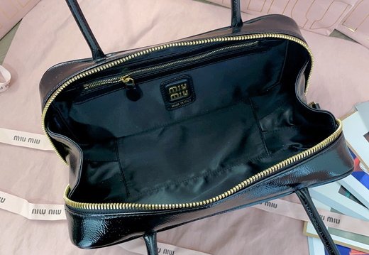 A011 Miumiu 202503200029