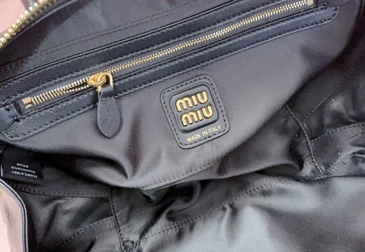 A011 Miumiu 202503200030