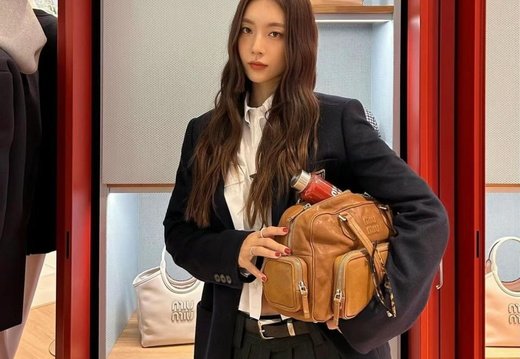 A011 Miumiu 202503200044