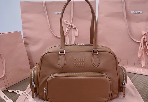 A011 Miumiu 202503200048