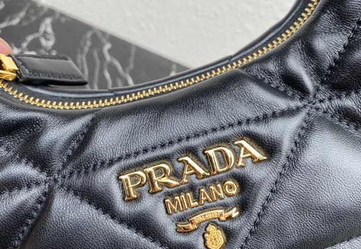 Prada A011 202503200006