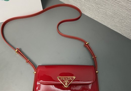 Prada A011 202503200031