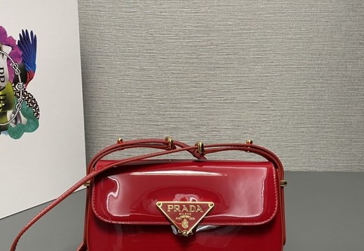 Prada A011 202503200037