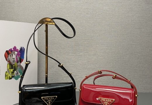 Prada A011 202503200041