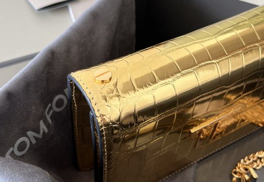 Tom Ford A011 202503200019