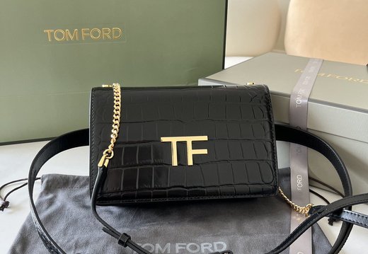 Tom Ford A011 202503200020