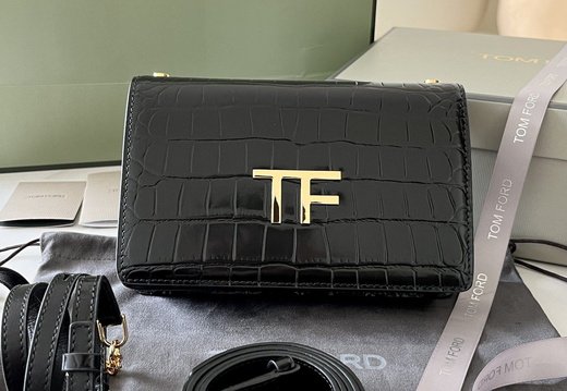 Tom Ford A011 202503200022