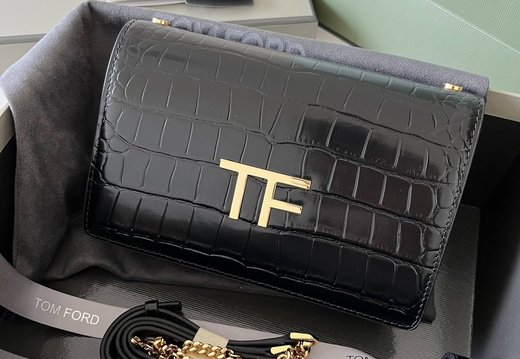 Tom Ford A011 202503200023
