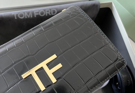 Tom Ford A011 202503200025