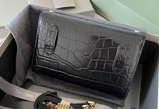 Tom Ford A011 202503200026