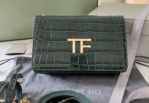 Tom Ford A011 202503200031