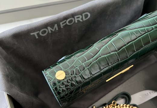 Tom Ford A011 202503200033