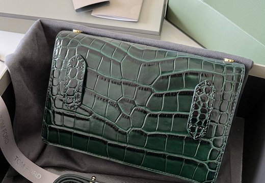 Tom Ford A011 202503200034