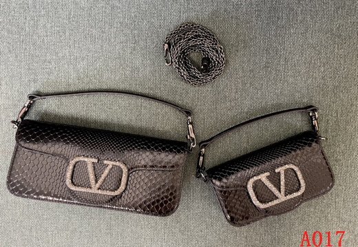 Valentino A017 202503200006