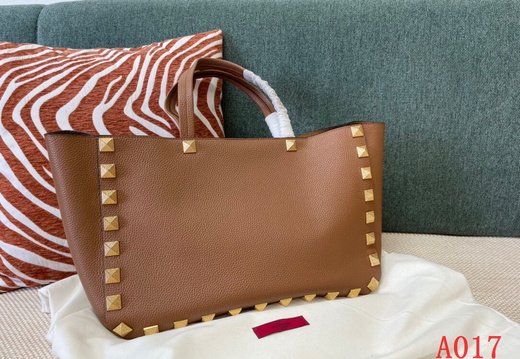 Valentino A017 202503200010