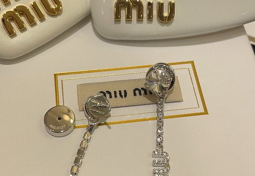 Miumiu 0011