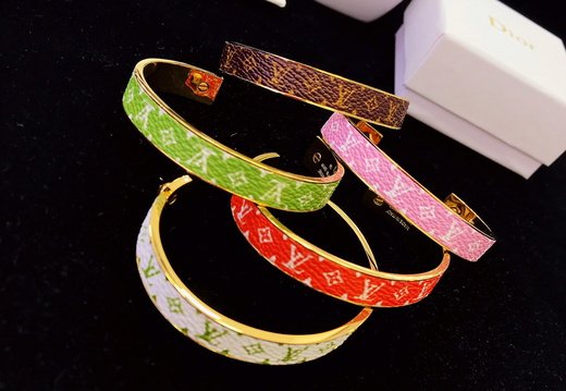 Bangle LV 0025
