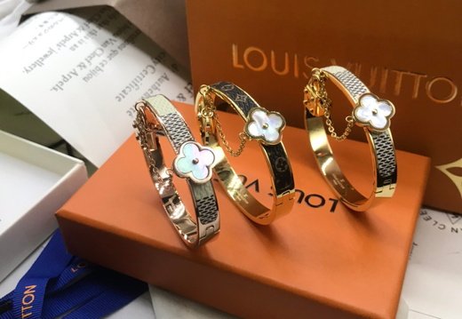 Bangle LV 0030