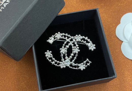 Brooch Chanel 0001