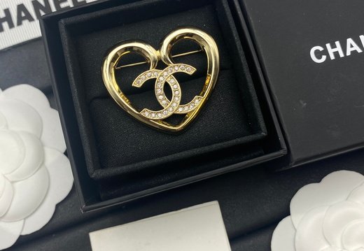 Brooch Chanel 0013