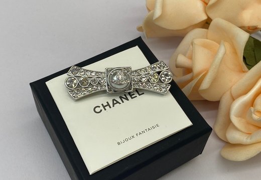 Brooch Chanel 0015