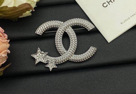 Brooch Chanel 0019