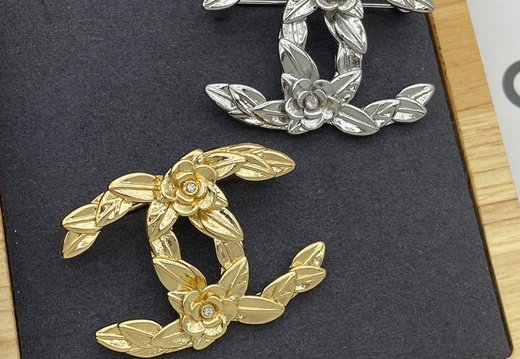 Brooch Chanel 0023