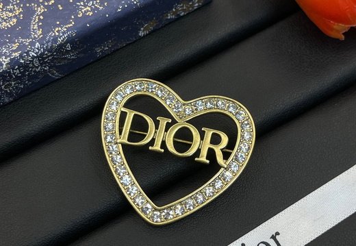Brooch Dior 0032