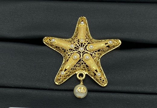 Brooch