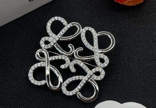 Brooch LOEWE 0005