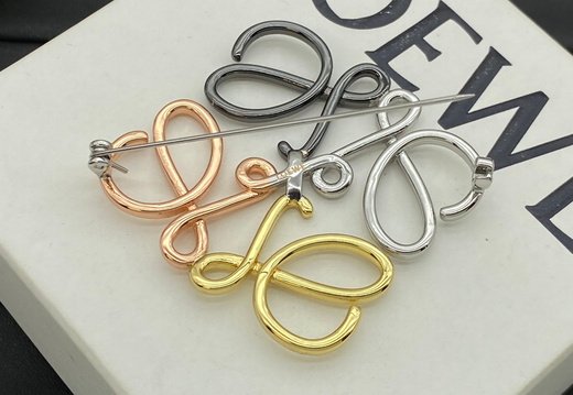 Brooch LOEWE 0018