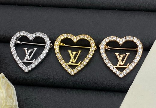 Brooch LV 0007