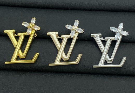 Brooch LV 0008