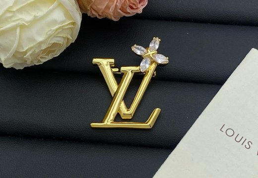 Brooch LV 0019