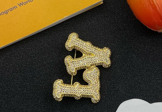 Brooch LV 0027