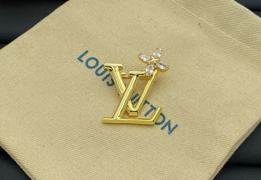 Brooch LV 0030
