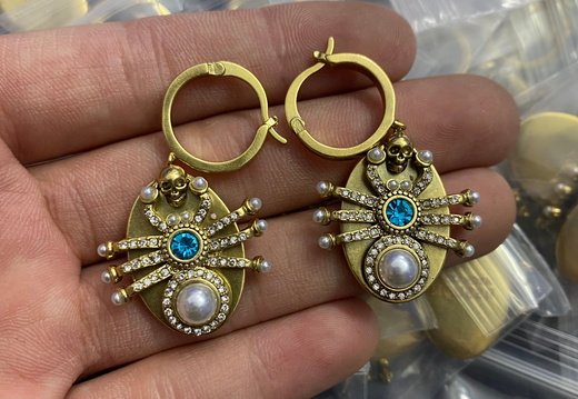 Earrings McQueen 0014