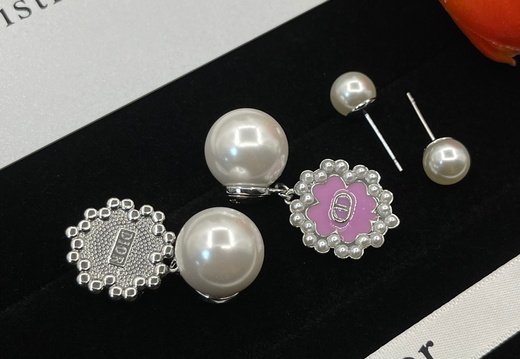 Earstuds Dior 0299