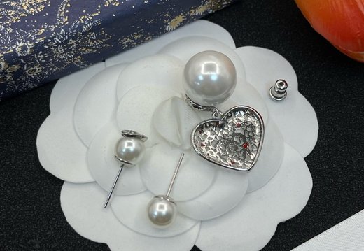 Earstuds Dior 0306