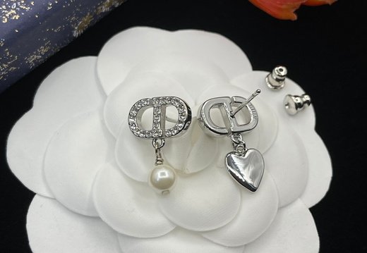 Earstuds Dior 0311