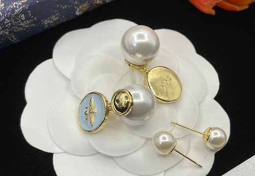 Earstuds Dior 0317