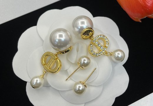 Earstuds Dior 0331