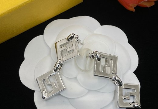 Earstuds Fendi 0010
