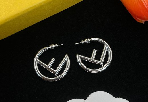 Earstuds Fendi 0038