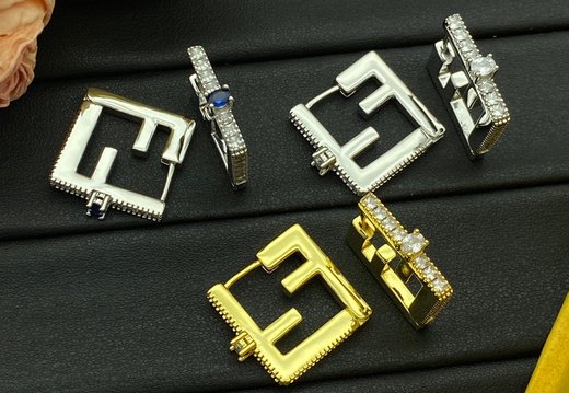 Earstuds Fendi 0044